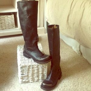 Authentic Steve Madden black leather boots